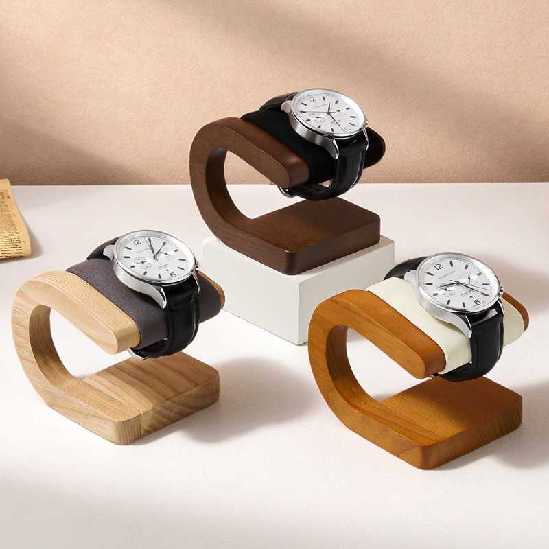 WoodTen 新型腕時計スタンド、展示用小道具、クルミ材の - Jewelry And Watches Inc のレビューと価格